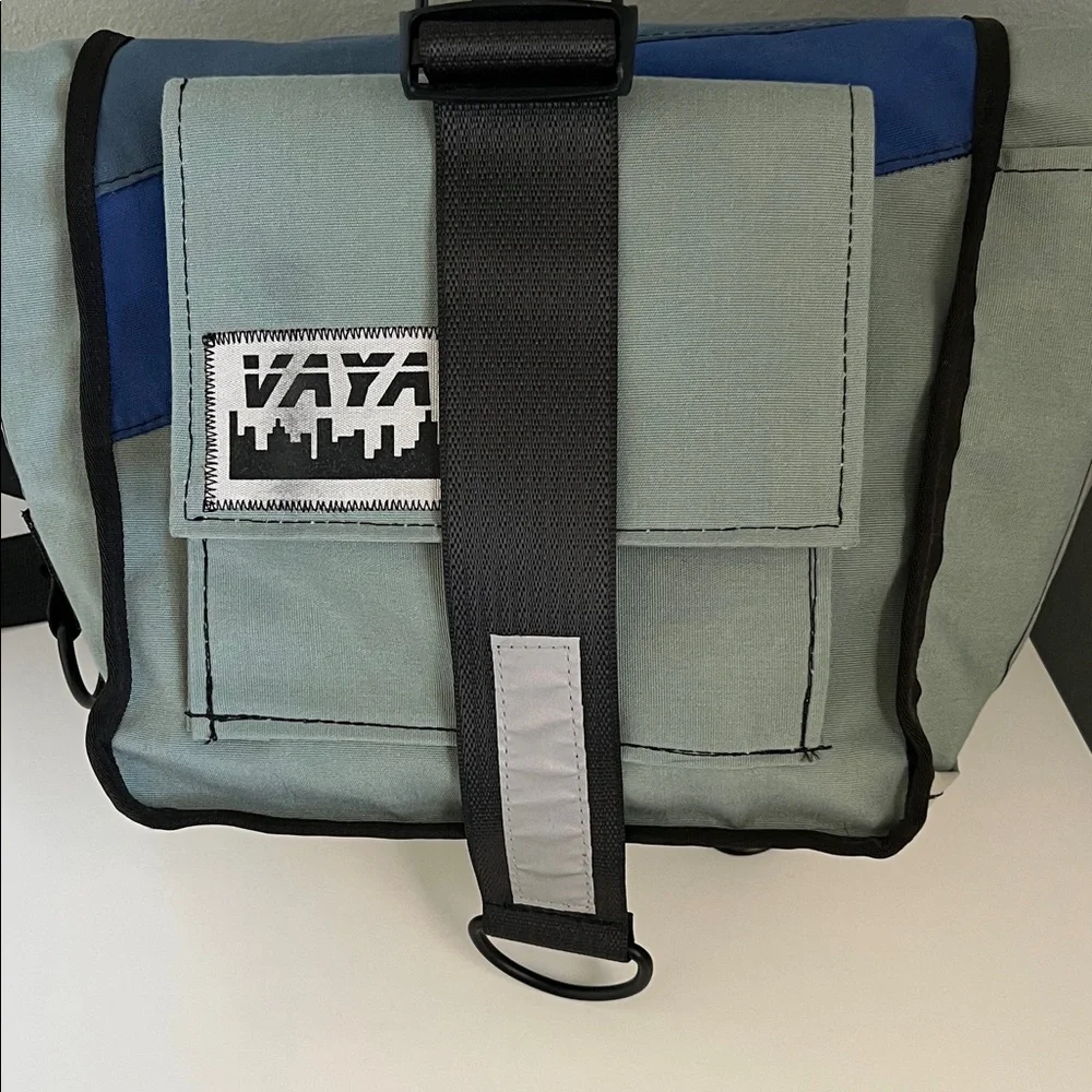 Vaya Multi-Color, Multi-Use Backpack - Picture 5 of 7